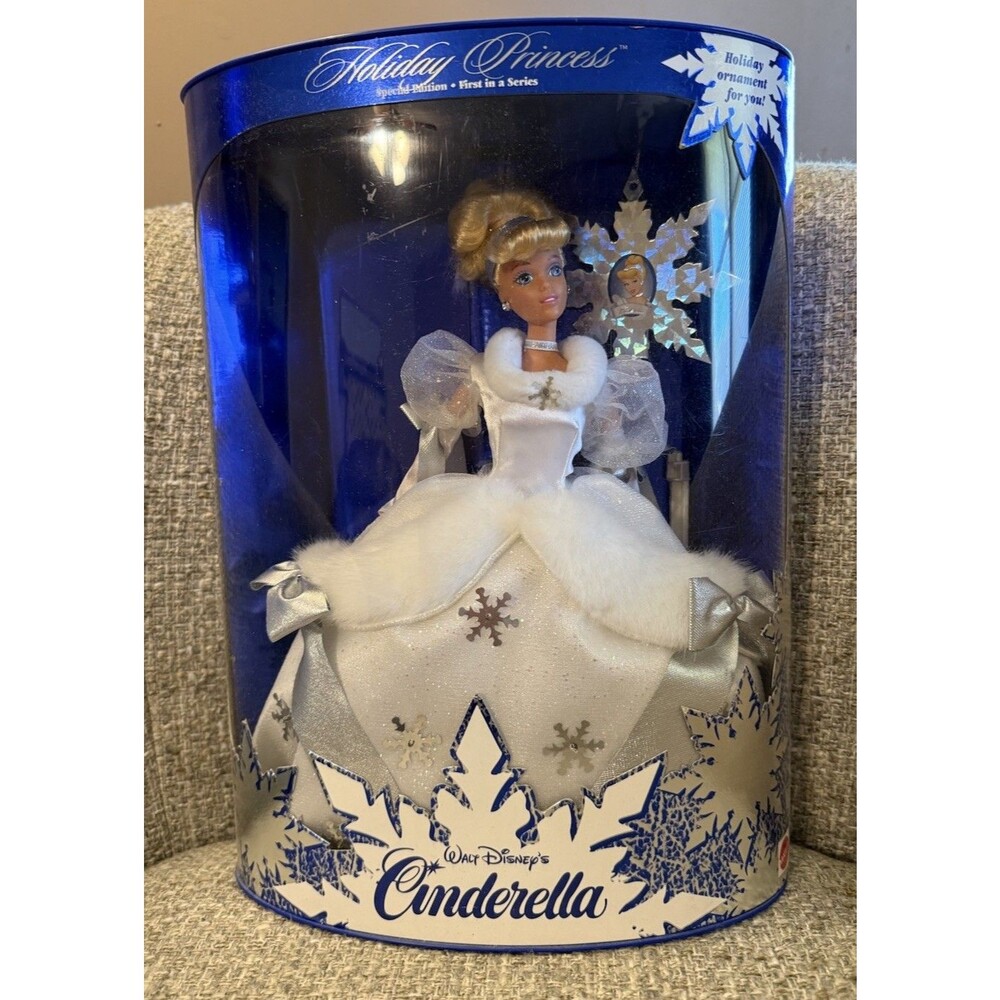 Walt Disney Holiday Princess CINDERELLA Barbie Doll Mattel 16090 New NIB NRFB